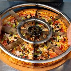 Equalizer - Multi-Blade Rocker Pizza Cutter