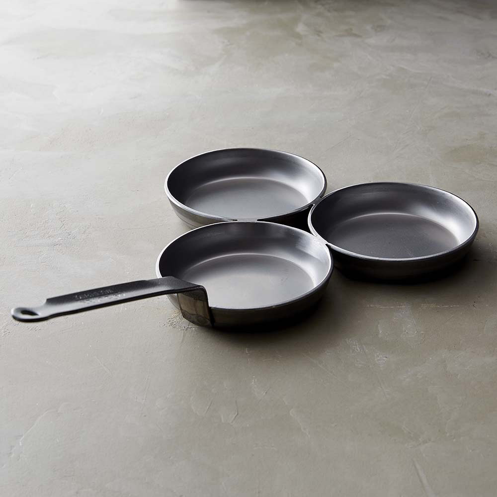 MasterPan - 5-in-1 Multi-Sectioned Nonstick Skillet