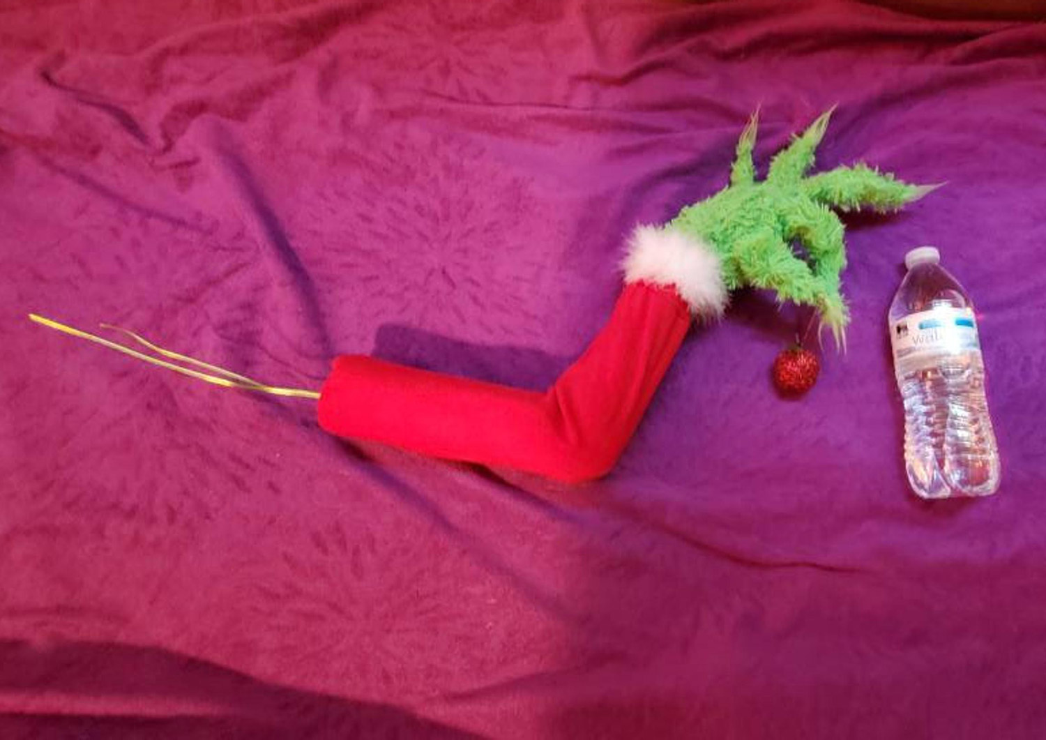 Details about  / Grinch Decorations Furry Green Grinch Arm Head Ornament Holder Tree