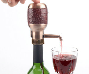 Beverage Serve and Save - Dispense and Aerate Wine at the Touch of a Button