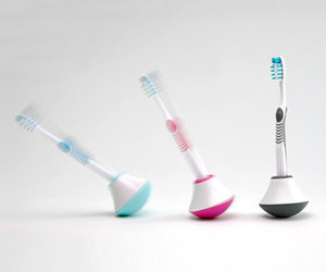 Bobble Brush - Wobbling Toothbrush Stand