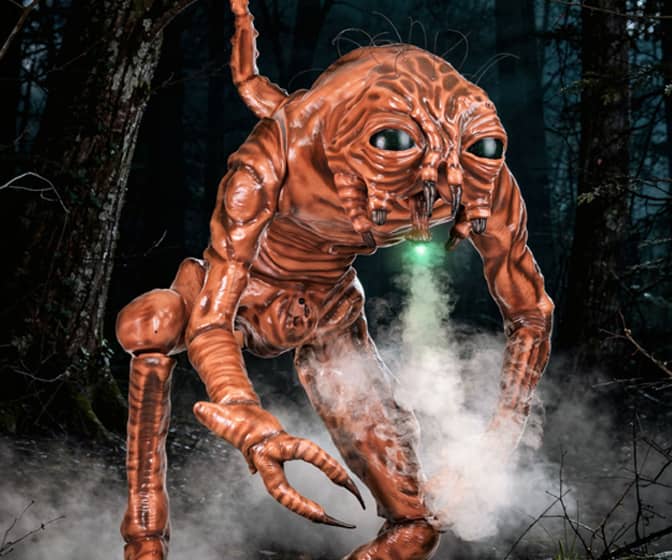 David Cronenberg's The Fly - Life-Sized Animatronic Brundlefly Statue