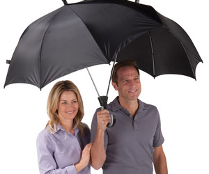 Fanbrella - UV-Reflecting Umbrella With Motorized Fan