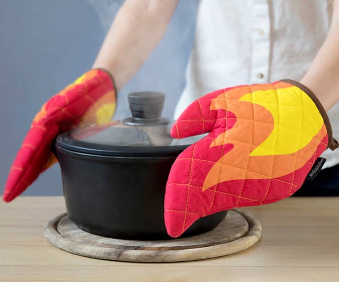 Magnotag Magnetic Oven Mitts