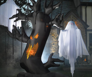 Giant Inflatable Spooky Tree