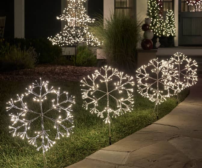 Giant Outdoor Snowflake Pathway Lights