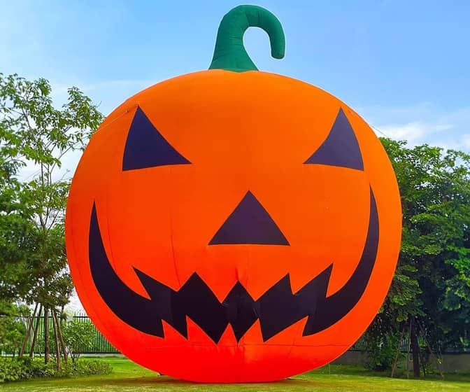 Gigantic 40-Ft Tall Halloween Inflatable Jack-O'-Lantern Pumpkin