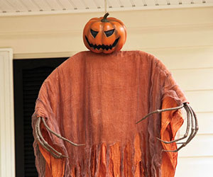Hanging Pumpkin Scarecrow