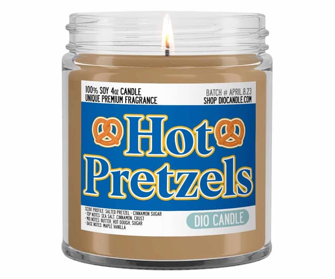 Hot Pretzels Scented Candle - Notes of Salted Pretzel / Cinnamon Sugar