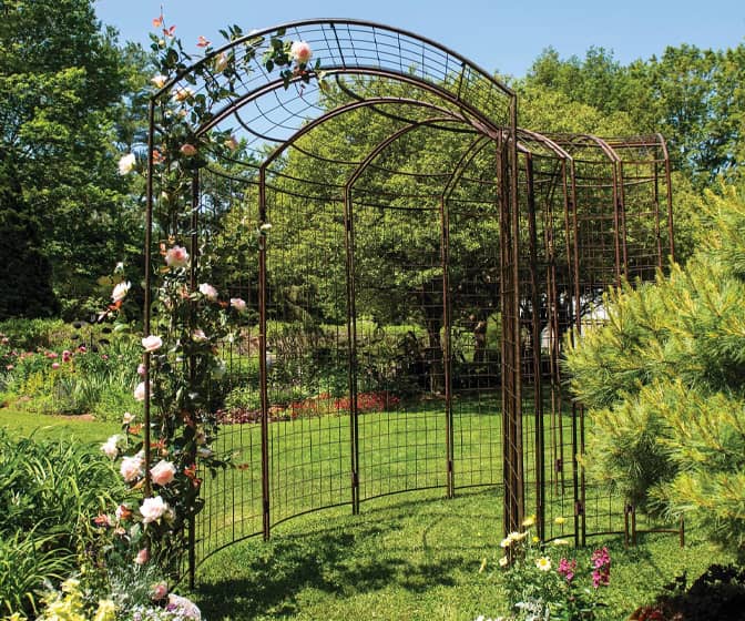 Jardin Meandering Curved Arch Garden Trellis