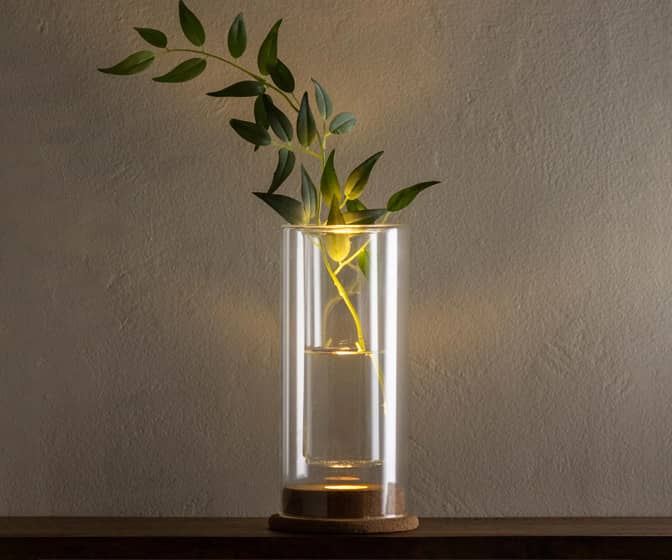 LED-Illuminated Glass Flower Vase