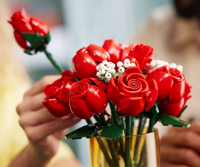 LEGO Bouquet of Long Stemmed Red Roses - 822 Pieces