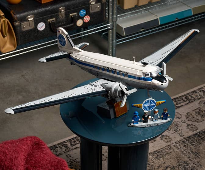 LEGO Douglas DC-3 PAN AM Airliner - 1,903 Pieces!