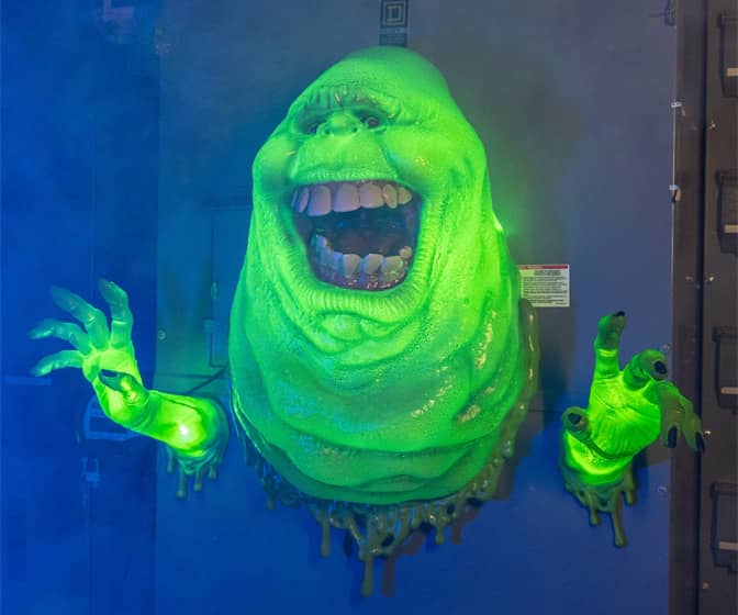 Life-Size Ghostbusters Illuminated Slimer Wallbreaker