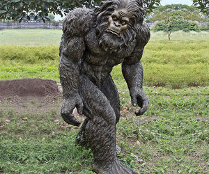Lifesize Bigfoot Statue