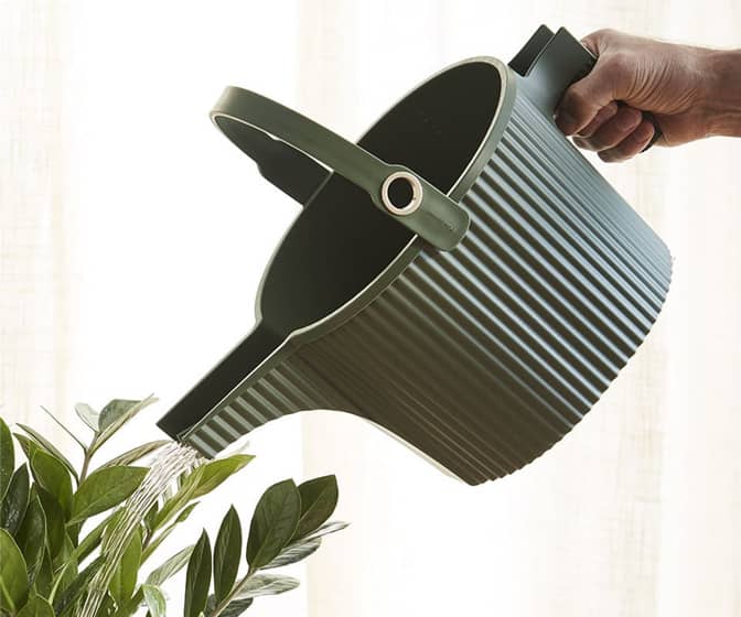 Hachiman-Kasei Garden Beetle - Modern Japanese Watering Can