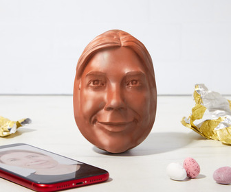 Personalized 3D Face Chocolate Egg