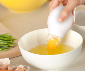 Quirky Pluck - Egg Yolk Extractor