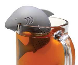 Dancing Leaf Glass Teapot