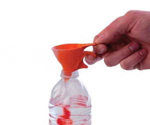 Shoot N Shake - Scoop and Funnel All-in-One