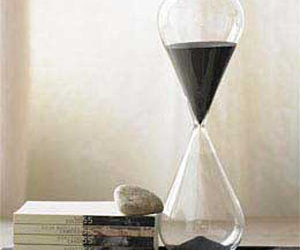 Oscilloglass Ake - Gravity-Powered Mechanical Hourglass Timer