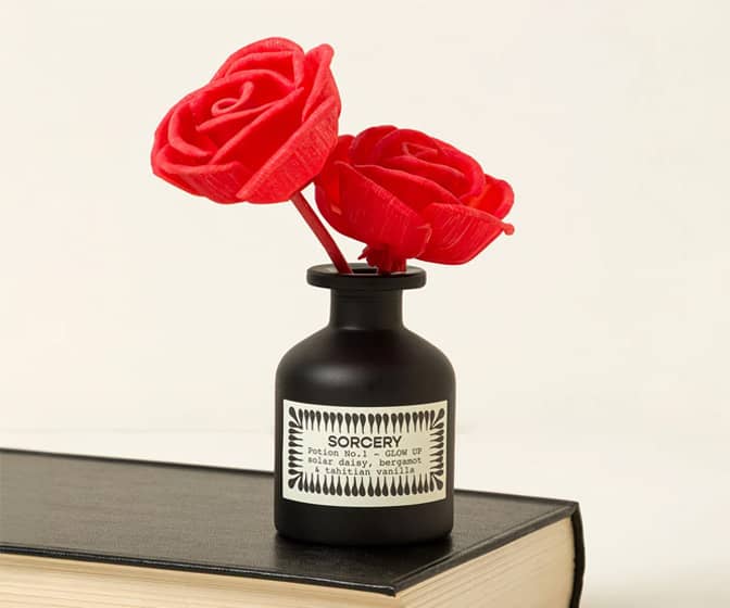 Sorcery - Color-Changing Sola Wood Roses Fragrance Oil Diffuser