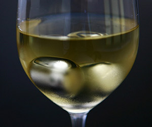 Glass Tank Wine Glass - Automatically Refills!