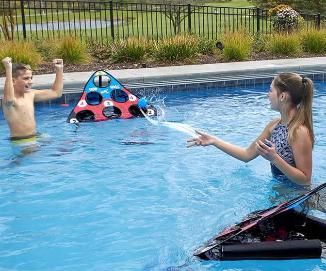 Fluid - Self-Inflating Pool Float
