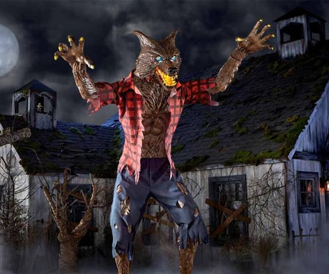 Terrifying 9.5 Foot Tall Immortal Werewolf Animatronic Statue
