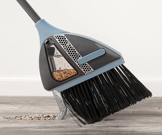 VaBroom - Broom With a Built-In Vacuum