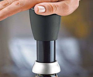 Wine Vacuum Pump and Stopper