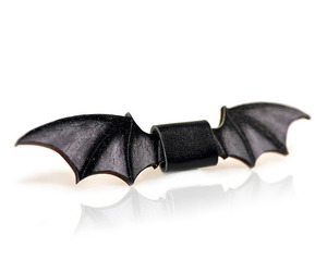Wooden Bat Wings Bow Tie