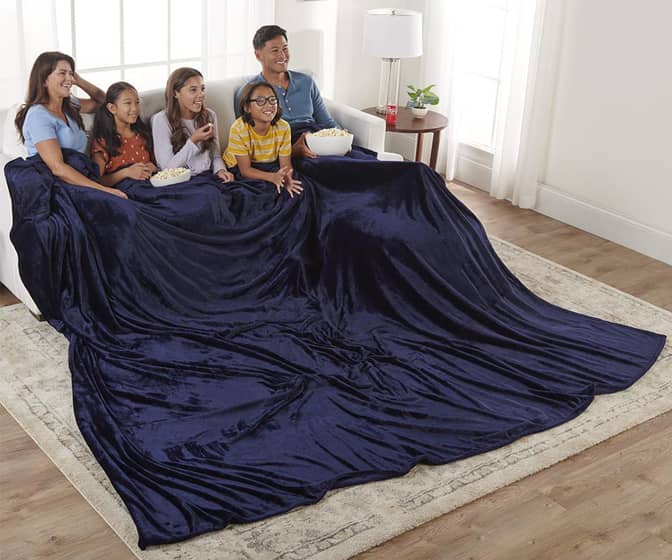 The World's Largest Blanket - 10.5 Feet!