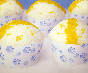 Yellow Snow Cupcakes Kit