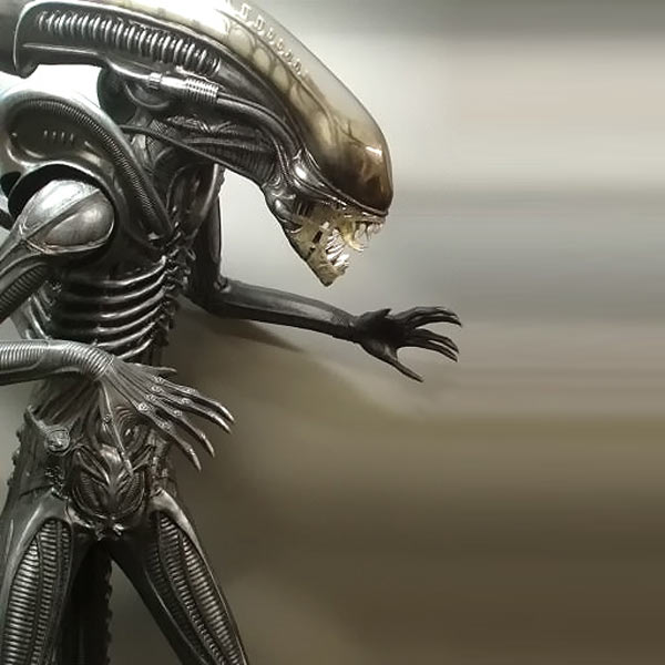Alien Warrior Lifesize Statue The Green Head