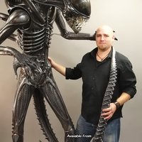 ALIEN Warrior Lifesize Statue