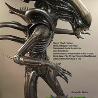 ALIEN Warrior Lifesize Statue