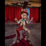 Bobby Strings - Gigantic Animatronic Marionette Puppet on Strings