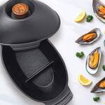 Cast Iron Seafood and Mussel Pot - Lid Holds Empty Shells