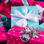 Cinnabon Cinnamon Roll-Scented Holiday Wrapping Paper