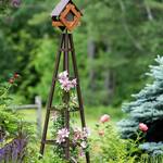 Diamond Bird Feeder Obelisk