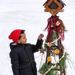 Diamond Bird Feeder Obelisk