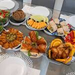 Expandable Lazy Susan for Rectangular Dinner Tables