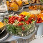 Expandable Lazy Susan for Rectangular Dinner Tables