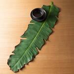 Faux Tropical Leaf Placemats and Table Runners
