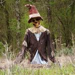 Giant Creepy Scarecrow Groundbreaker