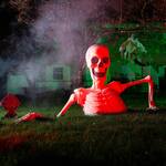 Giant Skeleton Groundbreaker Statue