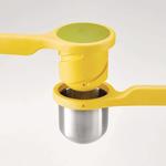 Helix - Ergonomic Twist-Action Citrus Juicer