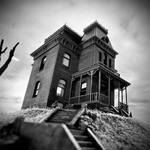 PSYCHO Bates House - Handmade Miniature Model Under a Glass Dome