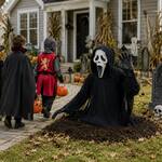 Scream Ghostface Waving Grave Breaker
